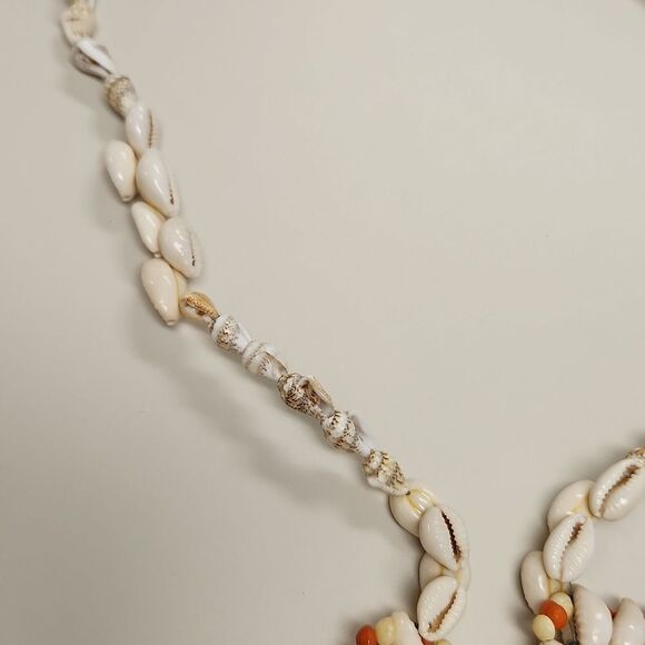 Tahiti Disk Warrior Shell Lei Circa 1980 from PRIVATE COLLECTION - Picture 6 of 11
